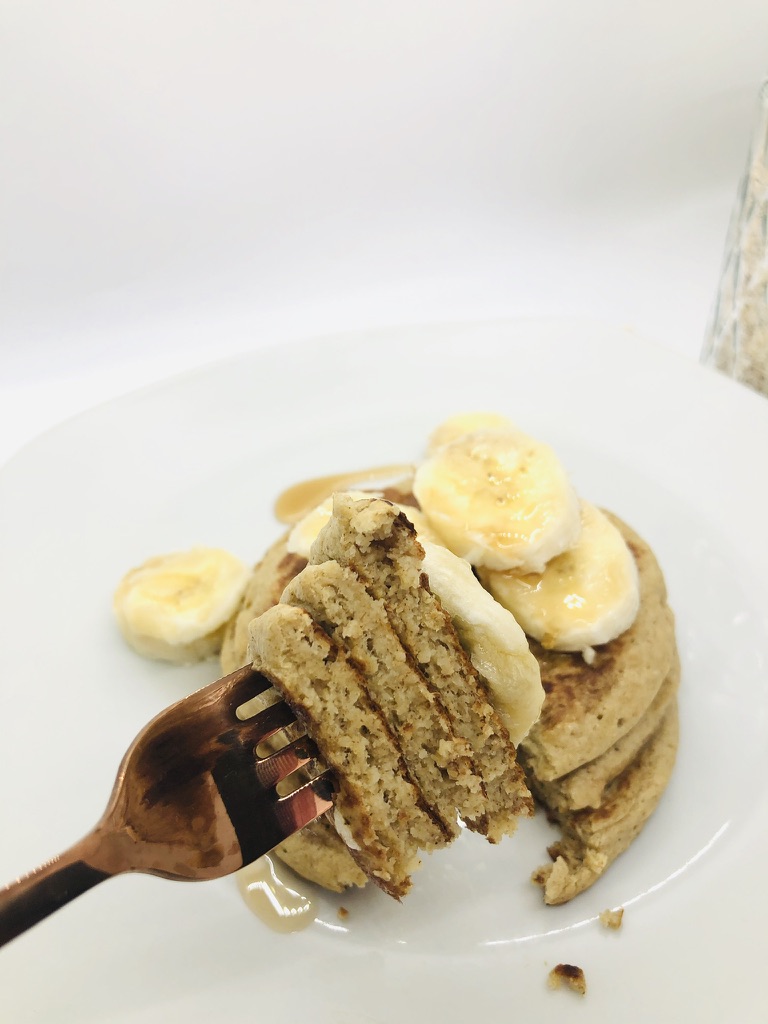 Banana Oatmeal Pancake by SmileyMaruth